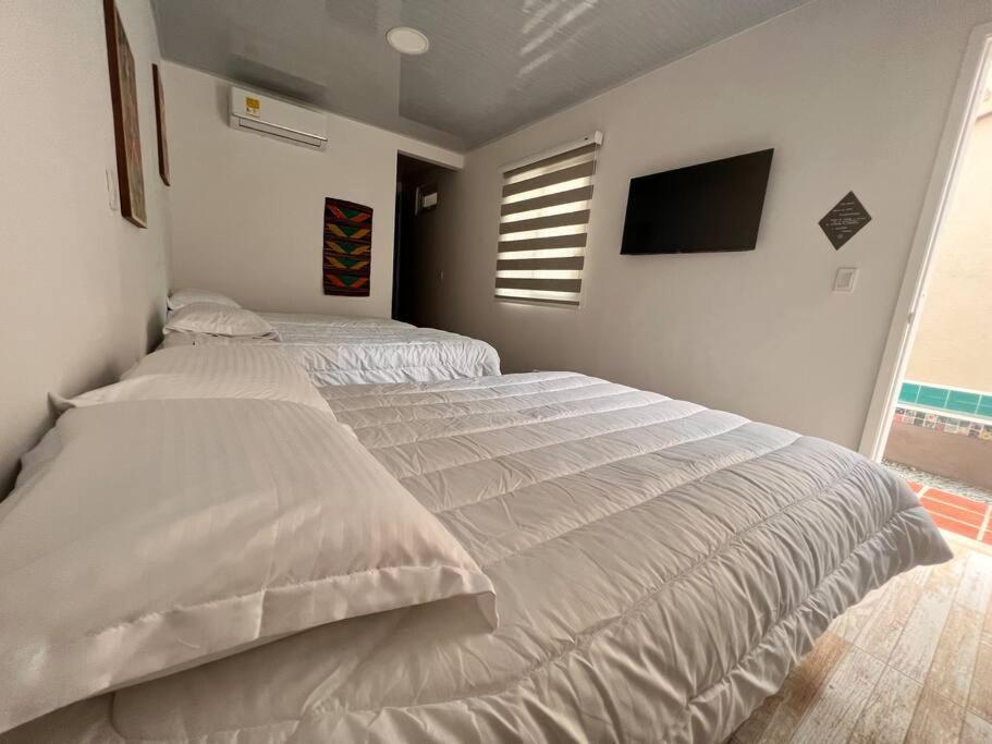 Nueva En San Antonio Cali, La Casa De Tona Villa Exterior foto