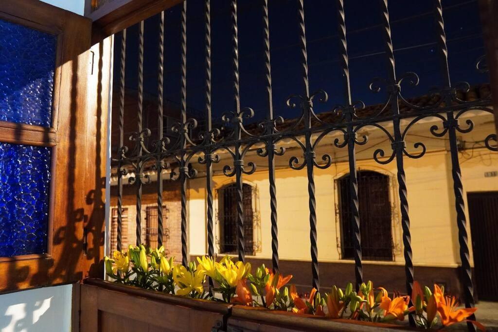 Nueva En San Antonio Cali, La Casa De Tona Villa Exterior foto